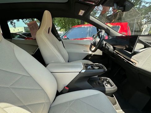 Certified 2024 BMW iX xDrive50 AWD/4WD image 5