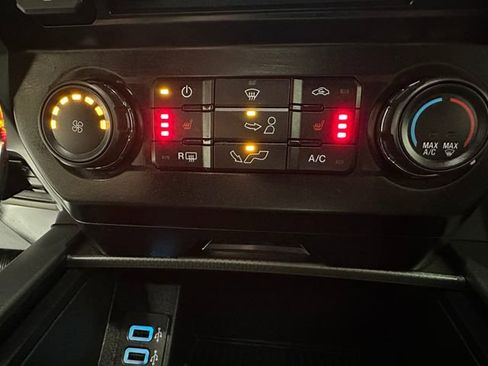 Used 2017 Ford F150 XLT w/ Equipment Group 302A Luxury image 12