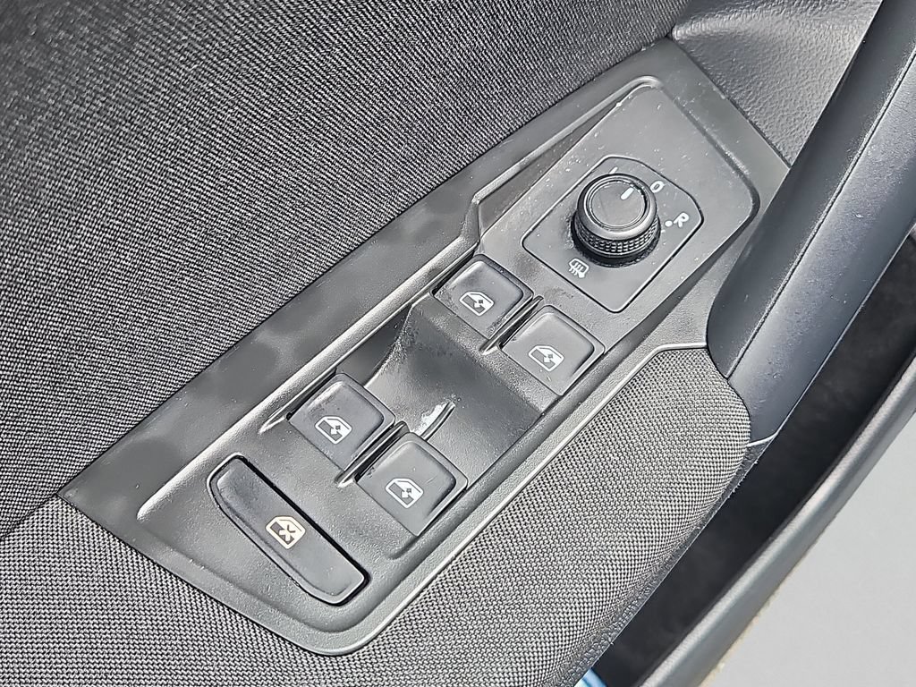 Used 2021 Volkswagen Tiguan S AWD/4WD image 17