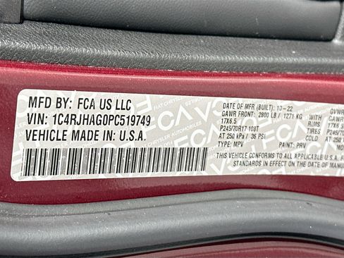 Used 2023 Jeep Grand Cherokee Laredo w/ Trailer Tow Prep Group (B) AWD/4WD image 29