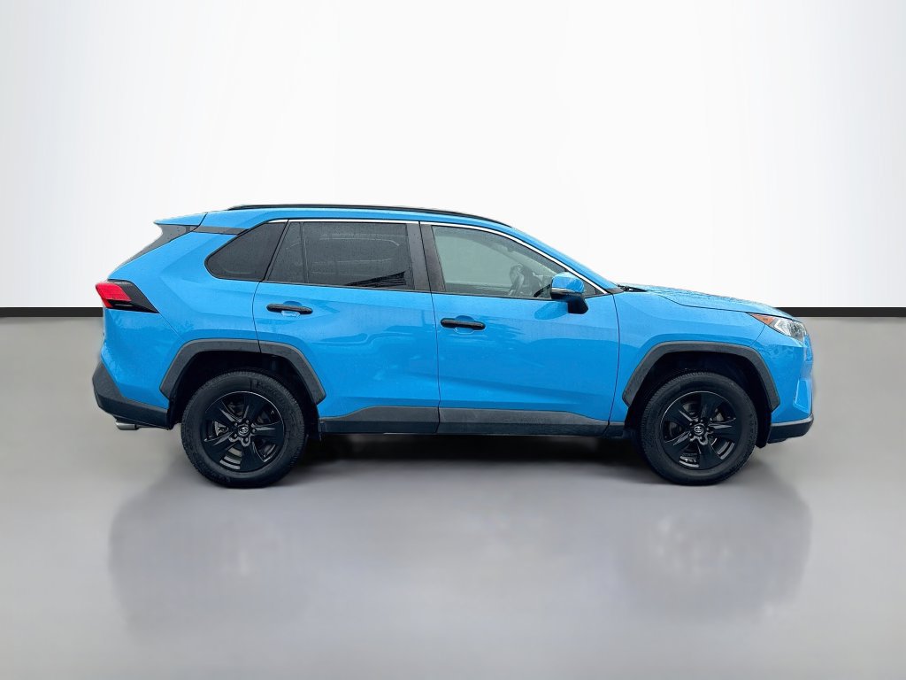 Used 2019 Toyota RAV4 XLE FWD image 8