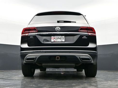 Used 2018 Volkswagen Atlas SEL Premium image 38
