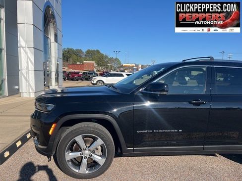 Used 2021 Jeep Grand Cherokee L Limited image 2