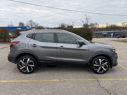 Used 2020 Nissan Rogue Sport SL image 10
