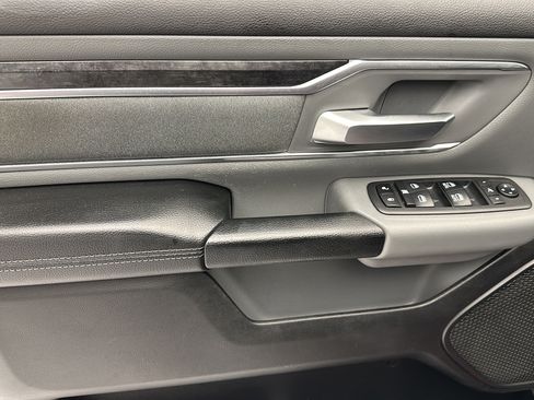 Used 2019 RAM 1500 Big Horn AWD/4WD image 14