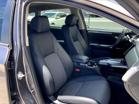Used 2018 Honda Clarity Plug-In Hybrid image 13