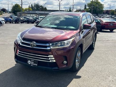 Used 2017 Toyota Highlander Limited Platinum AWD/4WD image 3
