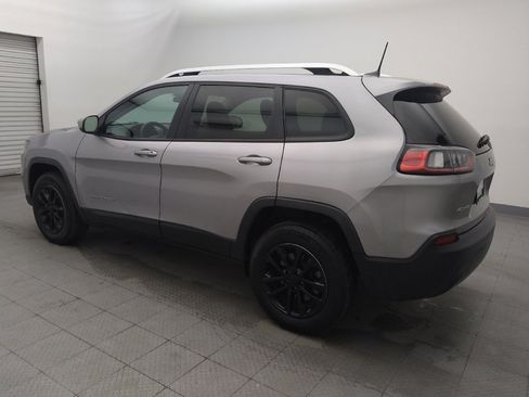 Used 2020 Jeep Cherokee Latitude image 3