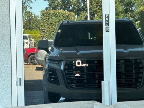 New 2026 GMC Yukon Denali w/ Advanced Technology Package AWD/4WD image 37