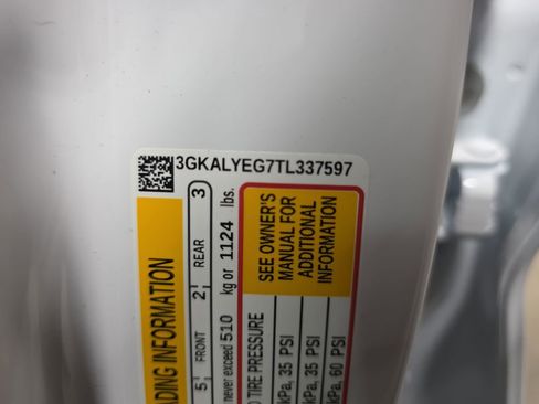 New 2026 GMC Terrain AT4 w/ LPO, Floor Liner Package image 38