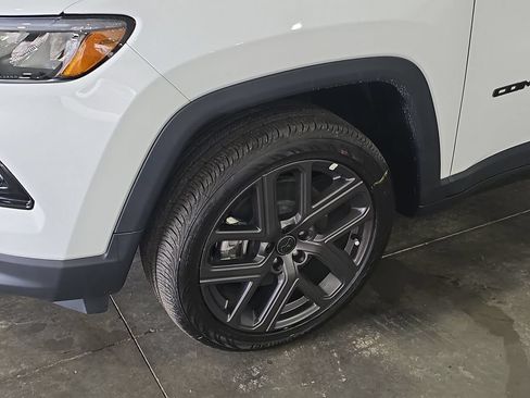 New 2026 Jeep Compass Limited AWD/4WD image 16