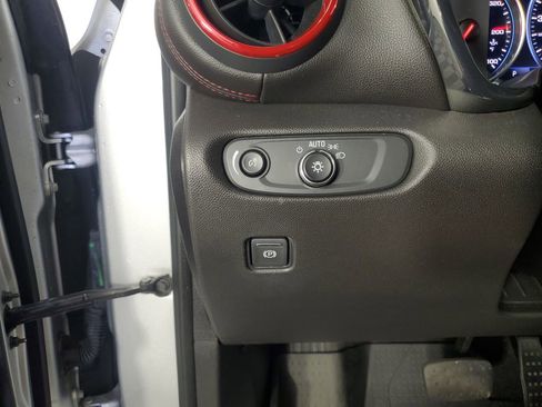 Used 2021 Chevrolet Blazer RS w/ Enhanced Convenience Package FWD image 29