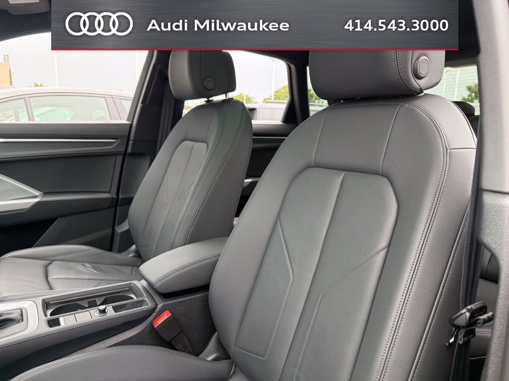 Used 2024 Audi Q3 2.0T Premium Plus AWD/4WD image 5