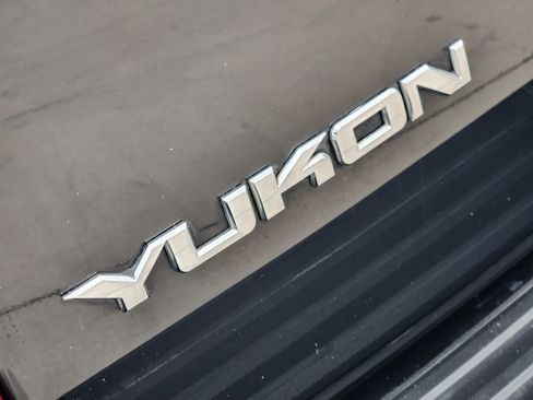 Used 2014 GMC Yukon SLT w/ Texas Edition image 12