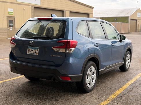 Used 2023 Subaru Forester AWD/4WD image 3