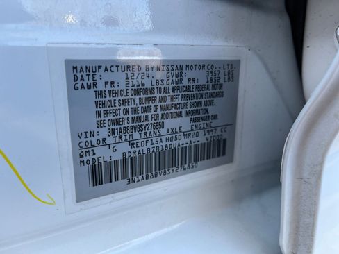 Used 2025 Nissan Sentra S image 27