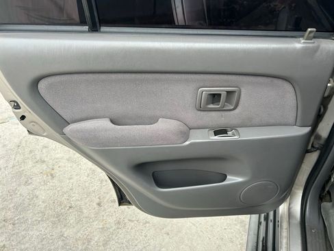 Used 2002 Toyota 4Runner SR5 image 22