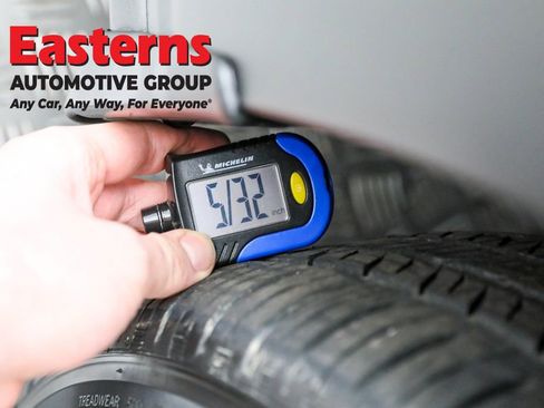 Used 2022 Hyundai Kona SE w/ Winter Weather Package image 27