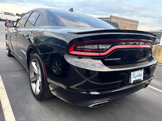 Used 2016 Dodge Charger R/T RWD image 15