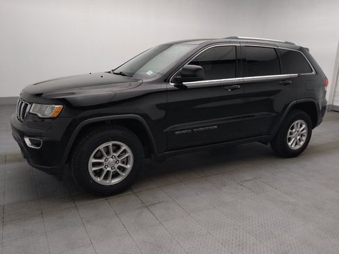 Used 2020 Jeep Grand Cherokee Laredo RWD image 2