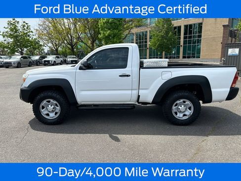Used 2014 Toyota Tacoma 4x4 Regular Cab image 4