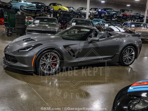 Used 2015 Chevrolet Corvette Z06 w/ 3LZ Preferred Equipment Group image 19