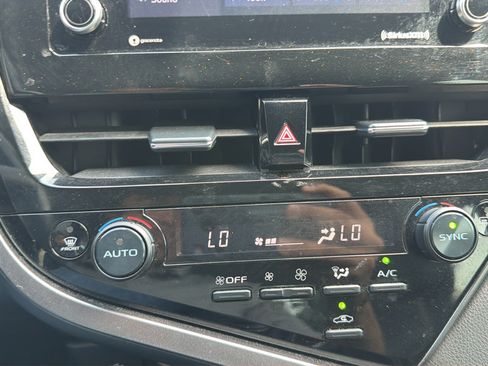 Used 2023 Toyota Camry SE FWD image 18