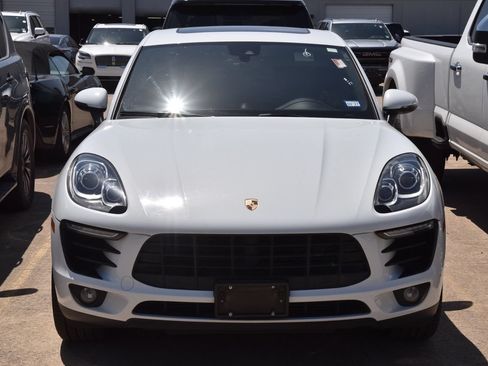 Used 2018 Porsche Macan Sport Edition AWD/4WD image 3