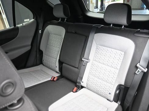 Used 2024 Chevrolet Equinox LT image 21