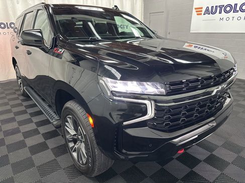 Used 2022 Chevrolet Tahoe Z71 w/ Luxury Package AWD/4WD image 2
