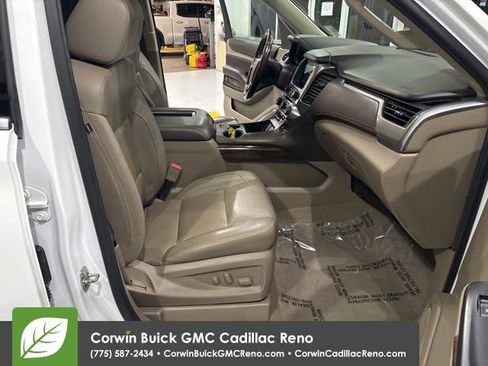 Used 2019 Chevrolet Suburban LT image 36