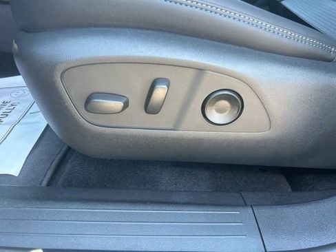 New 2026 Chevrolet Equinox EV LT image 16