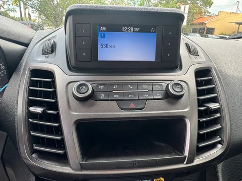 Used 2020 Ford Transit Connect XL FWD image 17