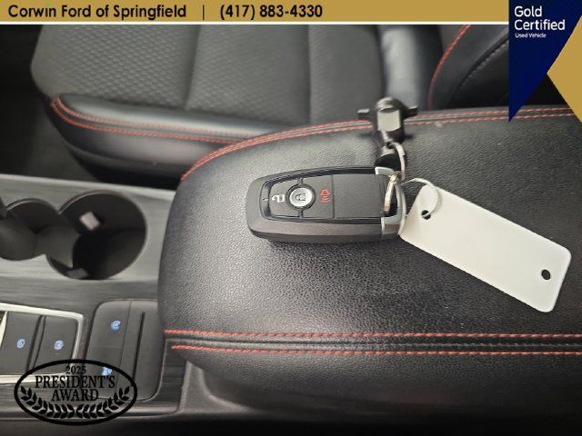 Certified 2025 Ford Escape ST-Line AWD/4WD image 26