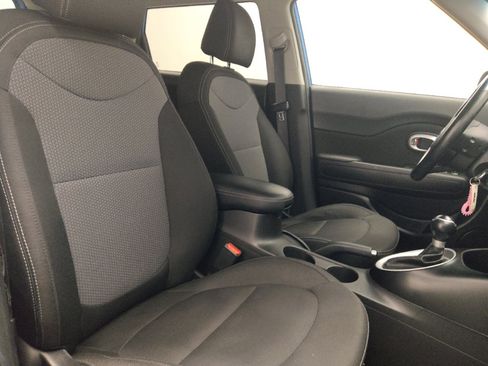 Used 2019 Kia Soul + FWD image 21