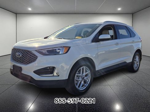 Used 2024 Ford Edge SEL w/ Convenience Package image 7