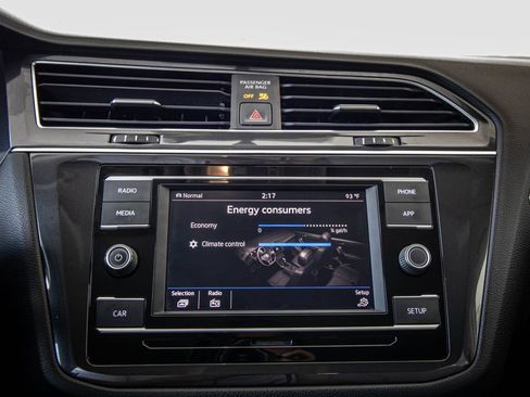 Used 2019 Volkswagen Tiguan S w/ Driver Assistance Package AWD/4WD image 38