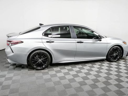 Used 2022 Toyota Camry SE w/ Convenience Package FWD image 2