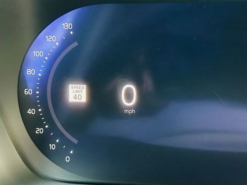 New 2026 Volvo XC90 T8 Ultra w/ Protection Package Premier image 12