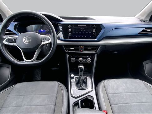 Used 2024 Volkswagen Taos SE FWD image 15