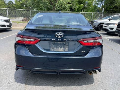 Used 2021 Toyota Camry SE w/ Convenience Package FWD image 17
