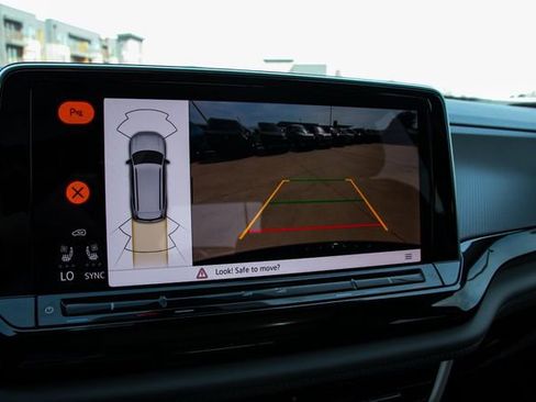 New 2026 Volkswagen Atlas Peak Edition image 18