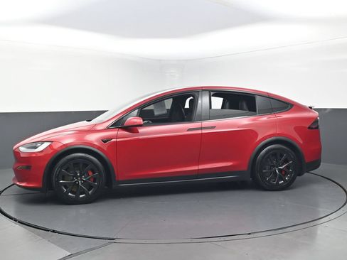 Used 2022 Tesla Model X Plaid AWD/4WD image 3