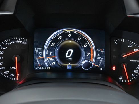 Used 2015 Chevrolet Corvette Z06 w/ 3LZ Preferred Equipment Group image 10