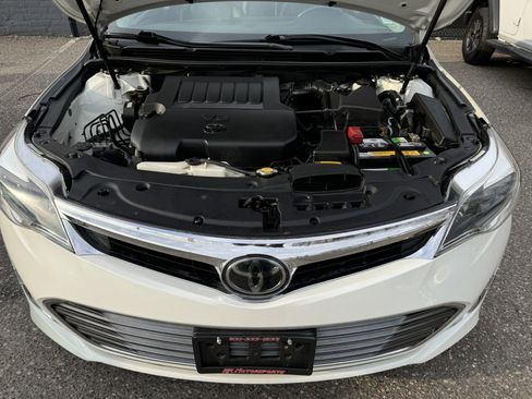 Used 2014 Toyota Avalon Limited w/ Technology Package image 9
