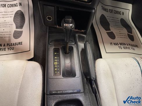 Used 1993 Chevrolet Camaro Z28 image 36