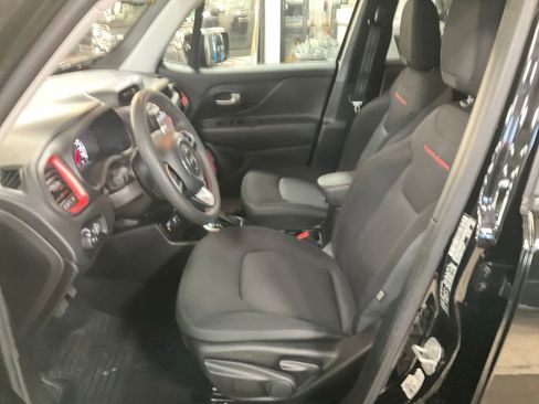 Certified 2023 Jeep Renegade Trailhawk image 13