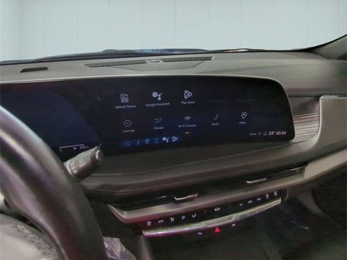 Certified 2024 Cadillac XT4 Premium Luxury image 13