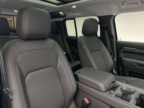 Certified 2026 Land Rover Defender 110 S AWD/4WD image 6