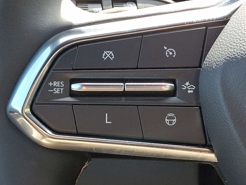 Used 2024 Chevrolet Traverse LT w/ Enhanced Driving Package AWD/4WD image 21